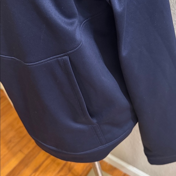 Under Armour Notre Dame Blue hoodie size YXL - Picture 3 of 6